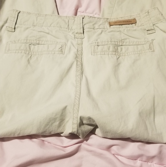Capris - Picture 1 of 3